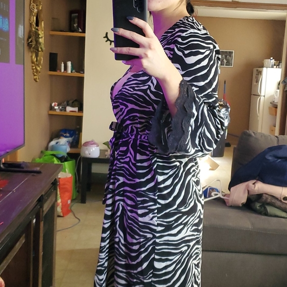 Zebra Print Long Wrap Cardigan Robe size Large - Picture 5 of 6